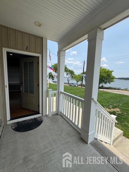 350 Cliff Rd, Sewaren, NJ 07077