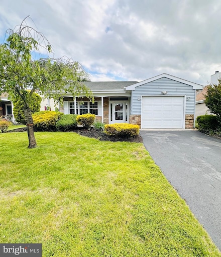 10 Dartmoor Place, Southampton, NJ 08088