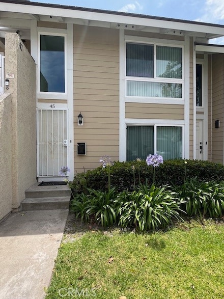 45 Golden Glen St Unit 75, Irvine, CA 92604