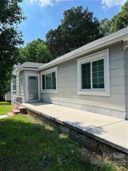 154 Lancaster St, Chester, SC 29706