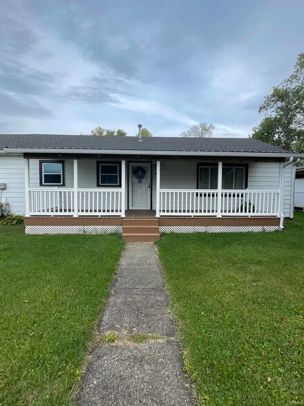 140 Moore Ave, Dunkirk, IN 47336