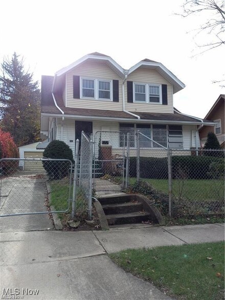 962 Stadelman Ave, Akron, OH 44320