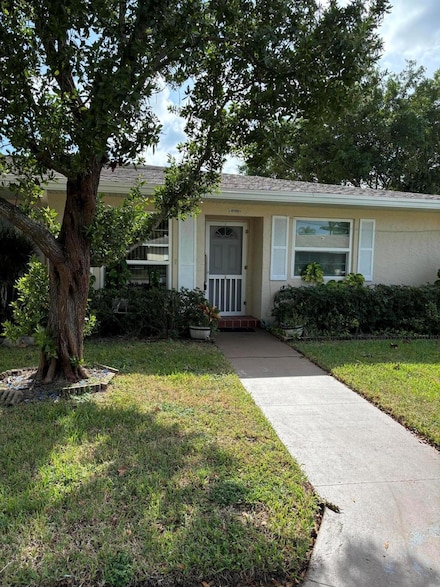 8720 Belle Aire Dr, Boca Raton, FL 33433