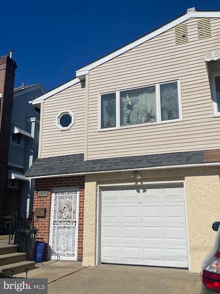 2029 Loney St, Philadelphia, PA 19152