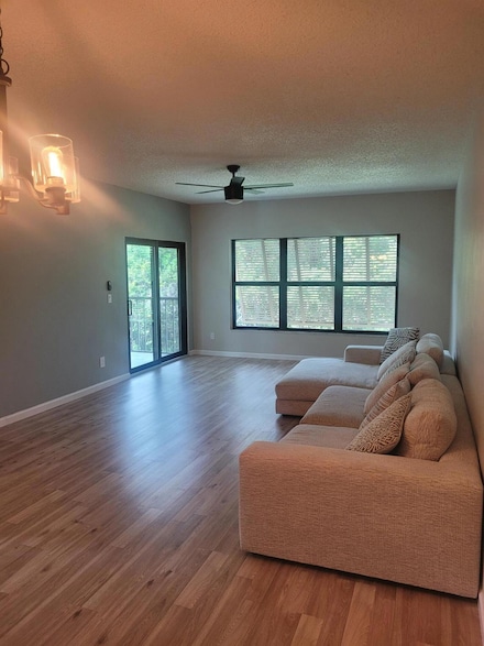 6175 S Mirror Lake Dr Unit 208, Sebastian, FL 32958