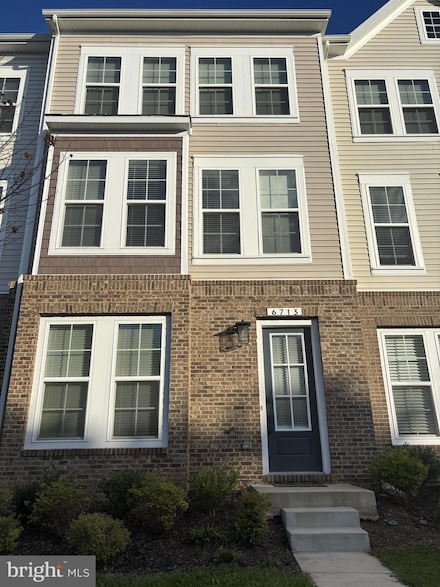 6713 Karter Robinson Dr, Haymarket, VA 20169