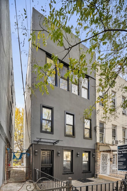 1998 Bergen St, Brooklyn, NY 11233