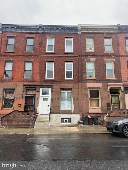 1926 W Diamond St, Philadelphia, PA 19121