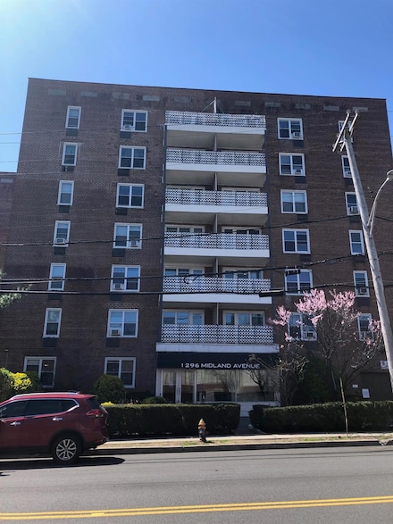 1296 Midland Ave Unit A3, Yonkers, NY 10704