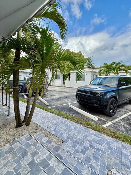 64 NE 78th St Unit 1, Miami, FL 33138