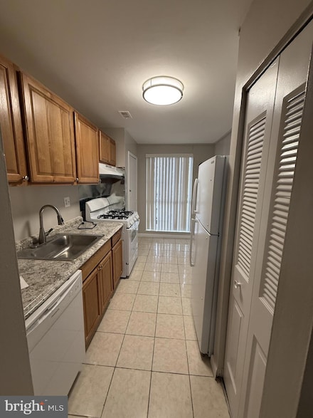5604 Bloomfield Dr Unit 2, Alexandria, VA 22312
