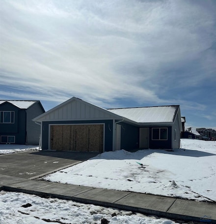 1257 Kenai Dr, Box Elder, SD 57719