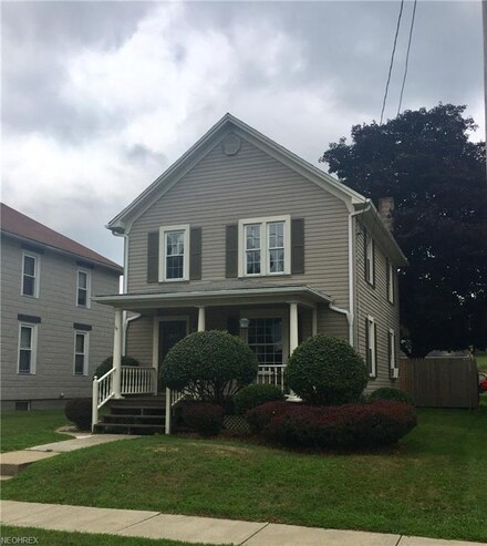 270 E North Ave, East Palestine, OH 44413