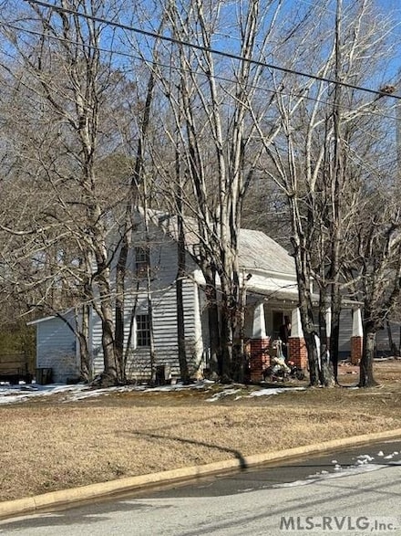 906 Plank Rd, South Hill, VA 23970