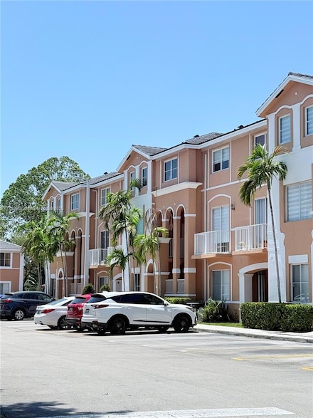 7060 NW 177th St Unit 10212, Hialeah, FL 33015