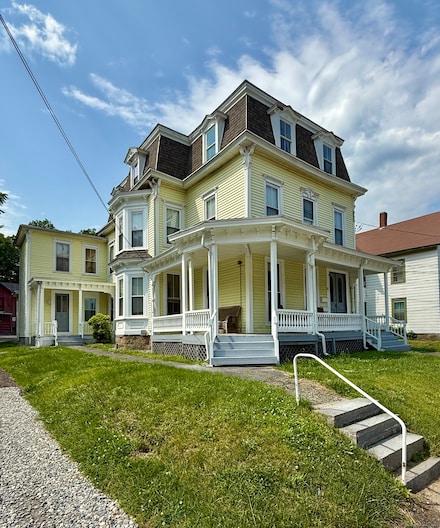 117 Bridge St Unit 1, Willimantic, CT 06226