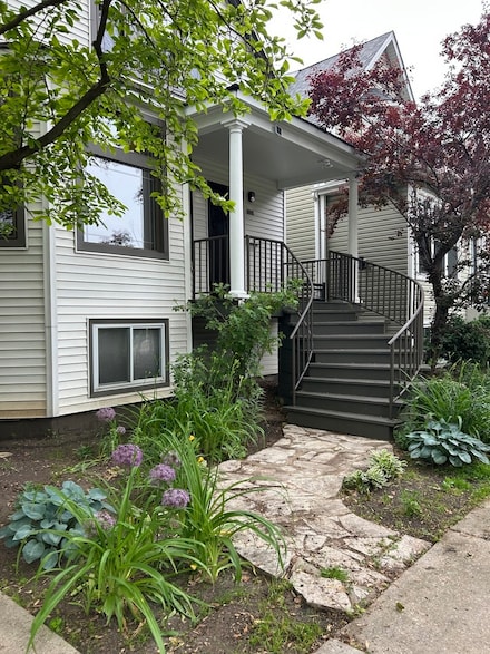 4230 N Albany Ave, Chicago, IL 60618