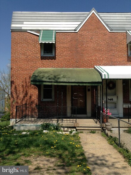 2001 Grinnalds Ave, Baltimore, MD 21230