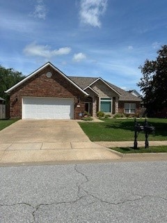 203 W Hayden Blvd, Rogers, AR 72756