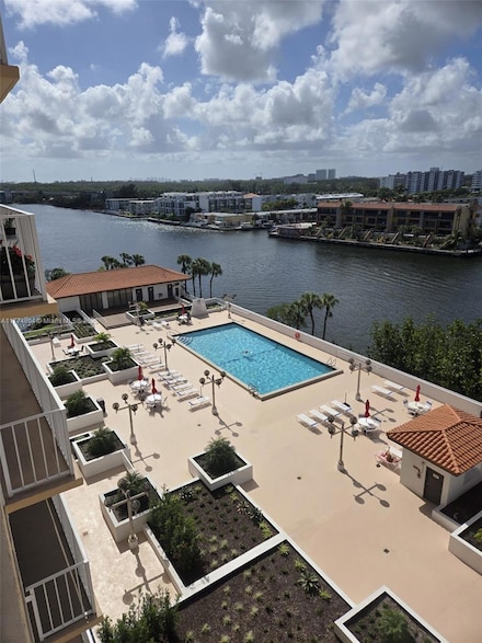 290 174th St Unit 902, Sunny Isles Beach, FL 33160
