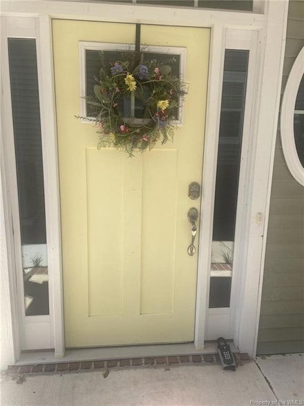 2001 Promenade Ln, Williamsburg, VA 23185