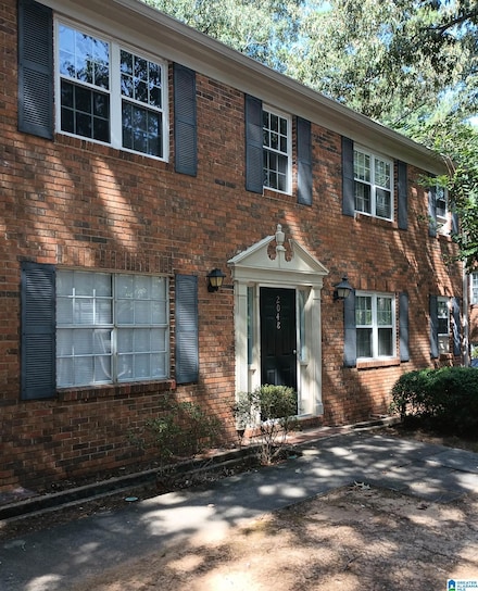 2048 Montreat Cir Unit C, Vestavia Hills, AL 35216