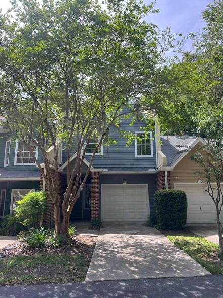 554 NW 50th Blvd, Gainesville, FL 32607