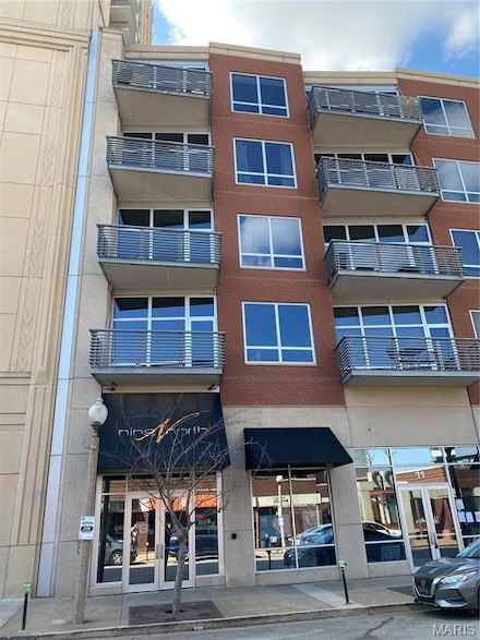 9 N Euclid Ave Unit 613, Saint Louis, MO 63108