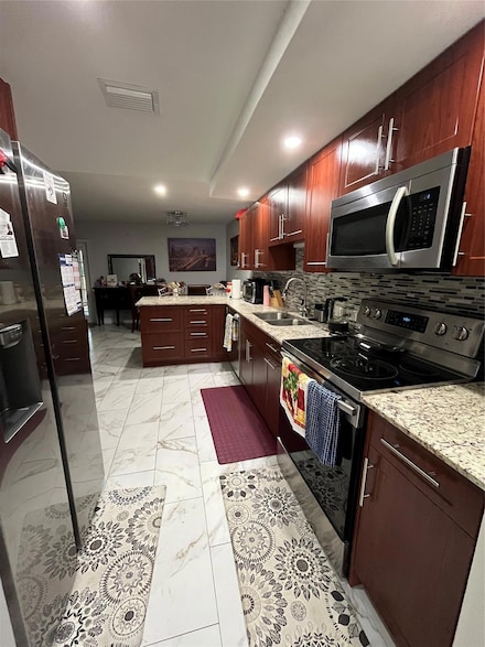 16 Spinning Wheel Ln Unit 16, Tamarac, FL 33319