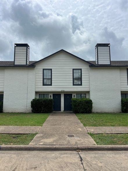 2705 Wimbledon Ct Unit B, Garland, TX 75041