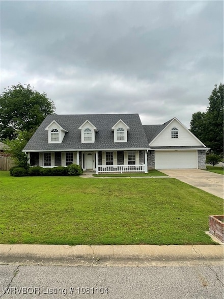 2000 Barrington Dr, Lavaca, AR 72941