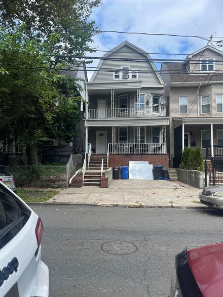 232 Union St, Jersey City, NJ 07304