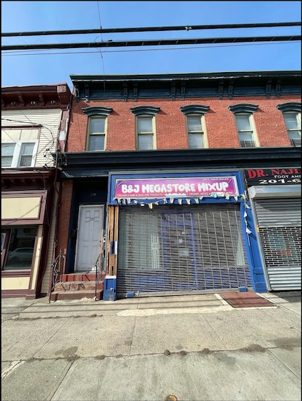 231 Old Bergen Rd, Jersey City, NJ 07305