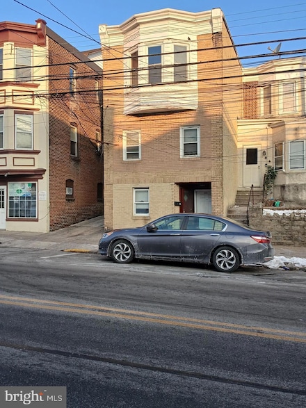 131 S Macdade Blvd Unit 2F, Collingdale, PA 19023