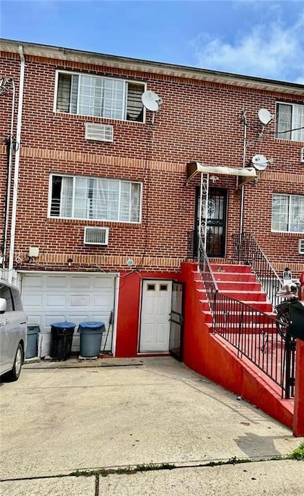657 E 102nd St, Brooklyn, NY 11236