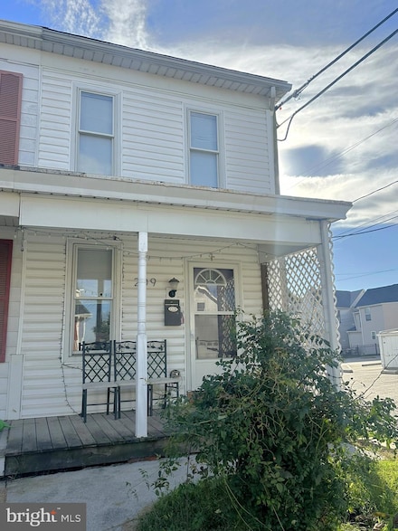 209 Fulton St, Hanover, PA 17331