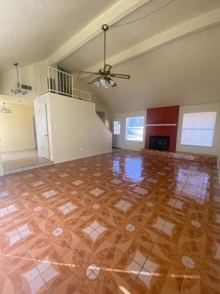 3204 Shelldrake Way, Baytown, TX 77521