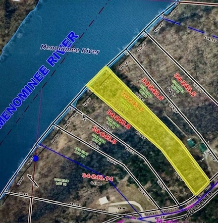 N11217 Rademaker Rd, Wagner, WI 54177