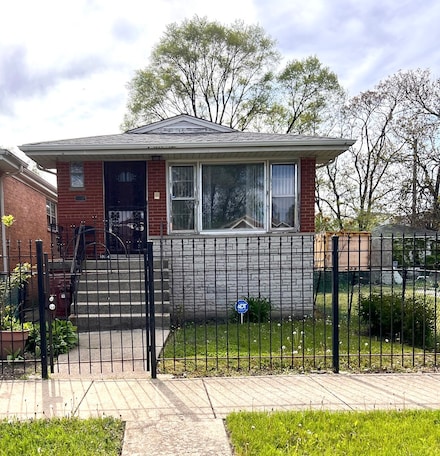 10014 S Aberdeen St, Chicago, IL 60643