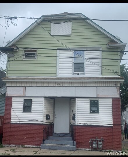 22 Newton St, Buffalo, NY 14212