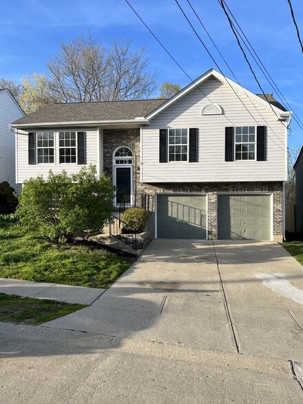 2708 Ridgecrest Ln, Covington, KY 41017