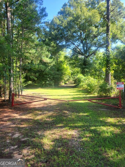 3371 Sugar Hill Rd, Unadilla, GA 31091