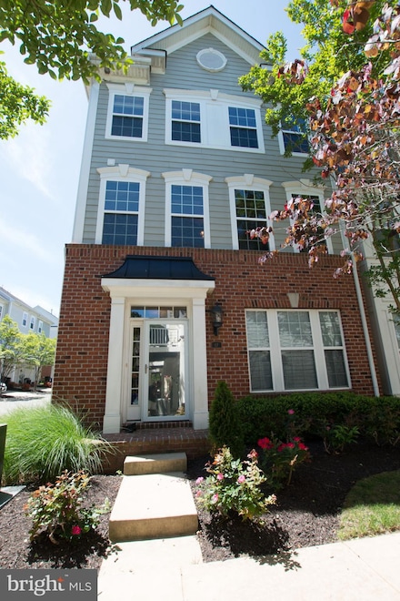 17 Steeplechase Dr, La Plata, MD 20646