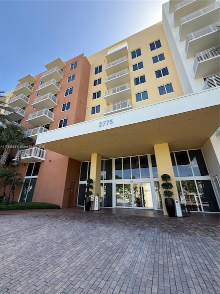 2775 NE 187th St Unit 327, Aventura, FL 33180