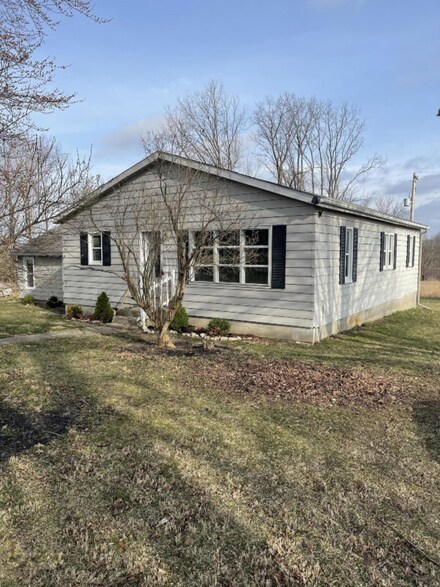 771 Q Dr S, Fulton, MI 49052