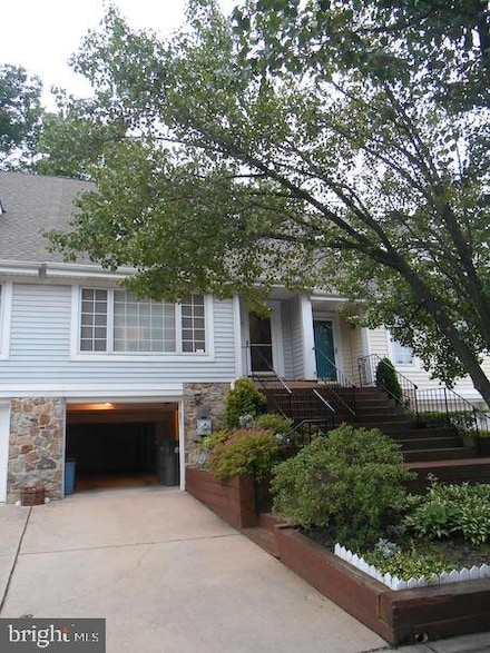47 Marsh Woods Ln, Wilmington, DE 19810