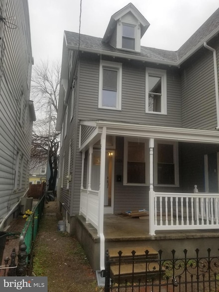 325 Monmouth St, Gloucester City, NJ 08030