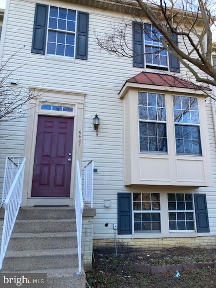 6407 Racetec Ct, Springfield, VA 22150