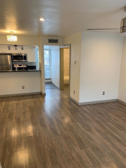 2800 Douglas Ave Unit 217, Dallas, TX 75219