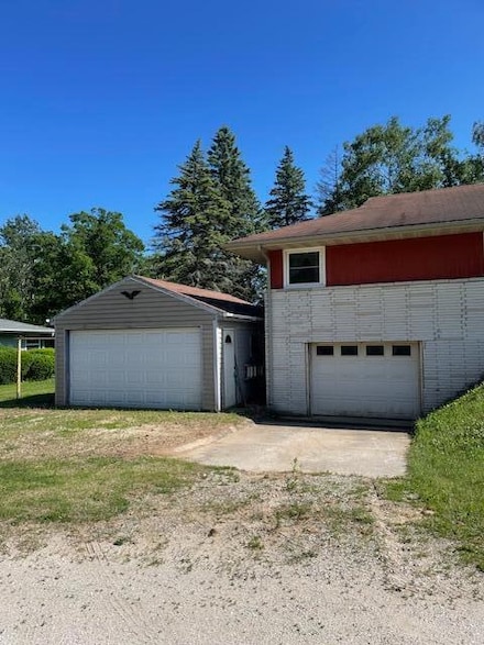 8037 State Highway 147, Two Rivers, WI 54241